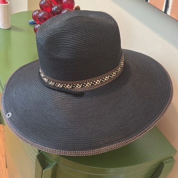 Peter Grimm black straw hat with brown and cream trim - Picture 6 of 7